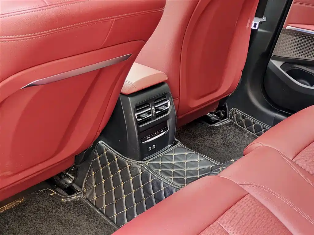 BMW i3 2024 eDrive 35 L фото 9
