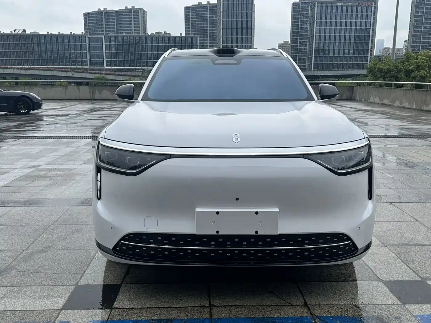 AITO Wenjie AITO M8 2025 Range Extender Max+ Edition 53.4kWh 5-seater фото 2