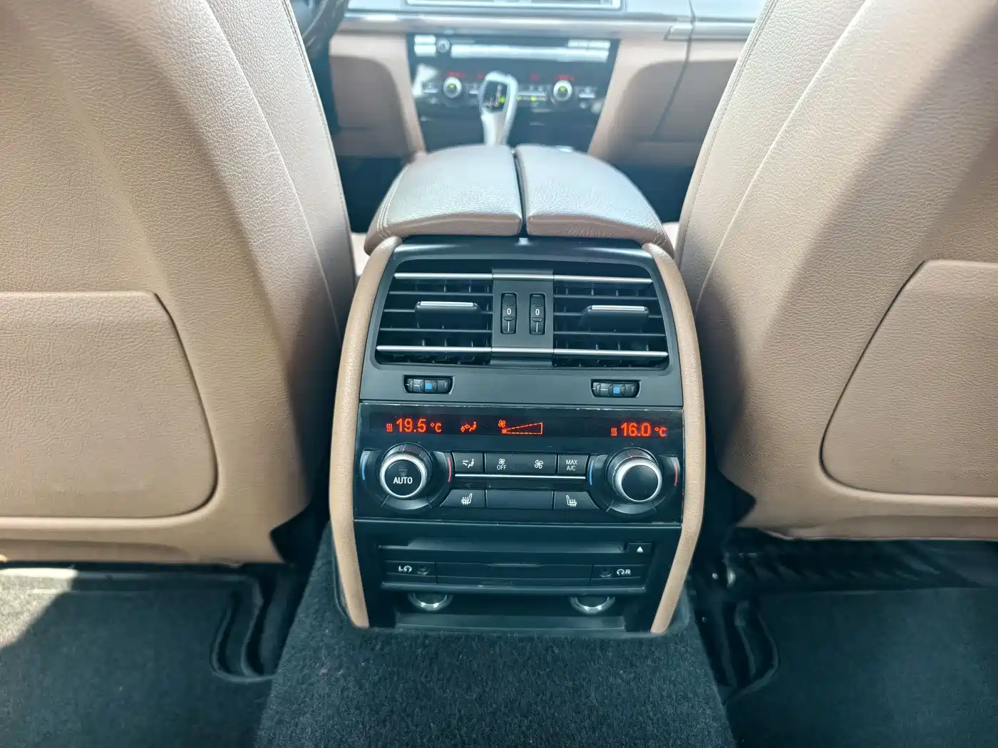 BMW 7 Series 2013 Model 730Li Leading фото 13
