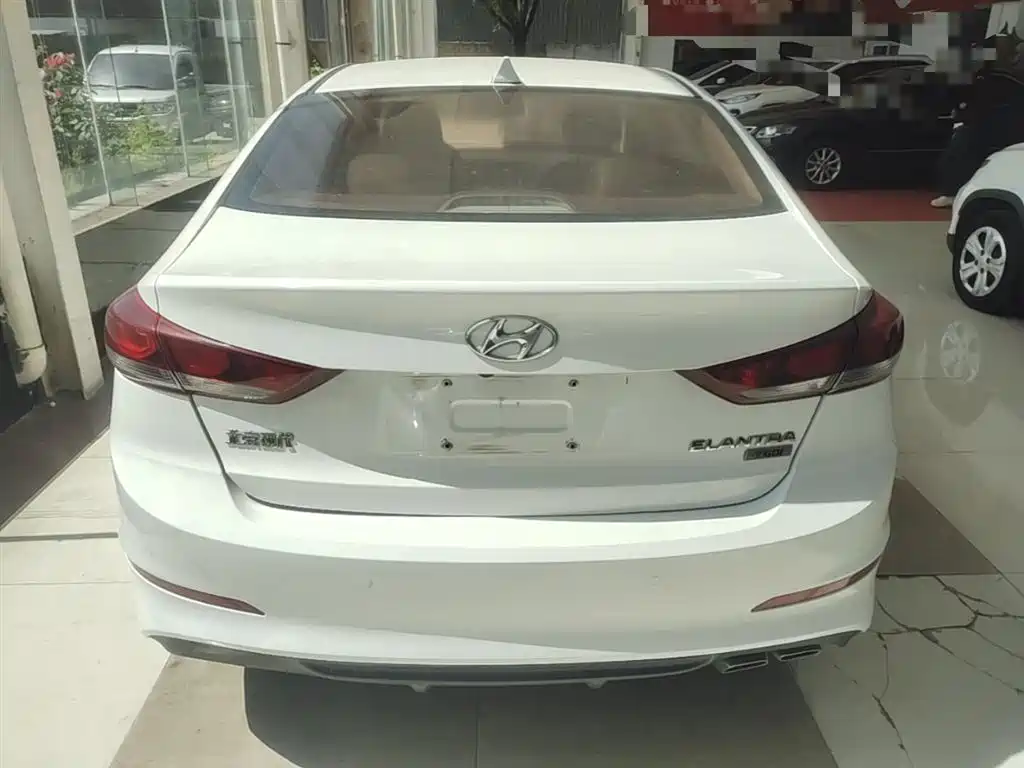 Hyundai Elantra 2018 1.4T DCT Dynamic·Vitality Model фото 6