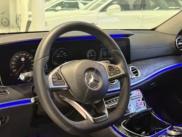 Mercedes-Benz E-Class 2016 E 300 L Sport Fashion Type — фото 5