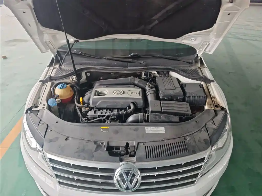 Volkswagen FAW-Volkswagen CC 2016 Model 1.8TSI Luxury фото 20