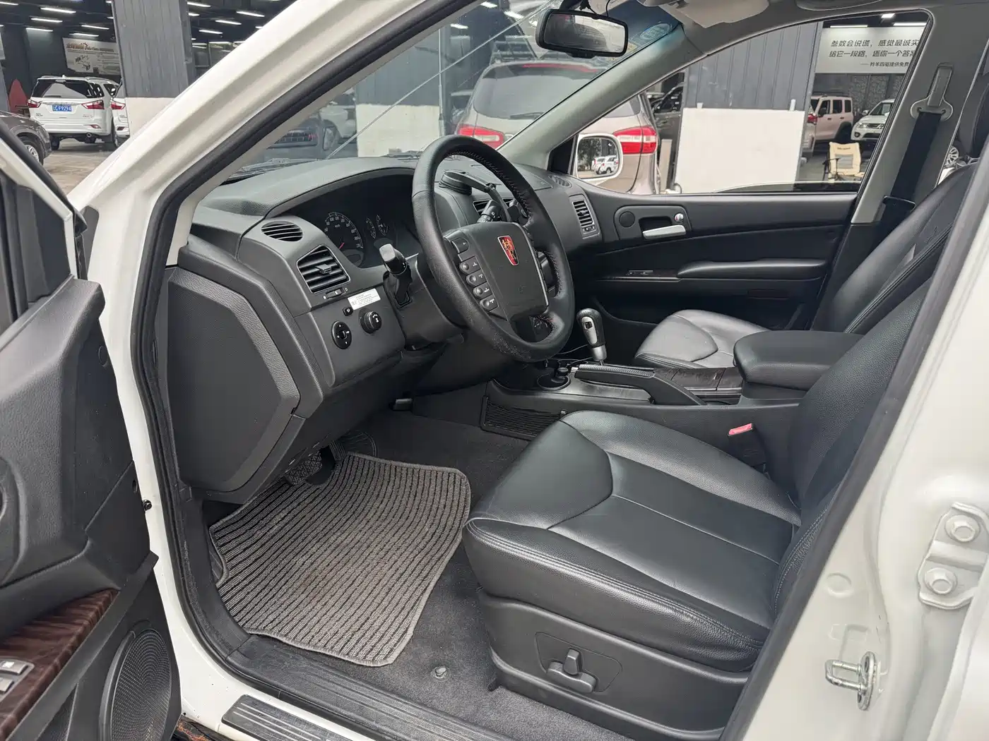 Roewe W5 2014 2014 1.8T 4WD Automatic Luxury Special Edition