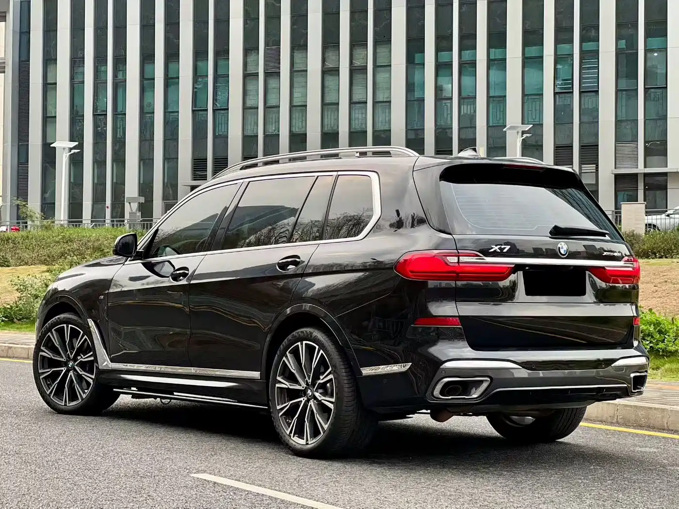 BMW X7 2021 xDrive40i Executive M Sport Package фото 9