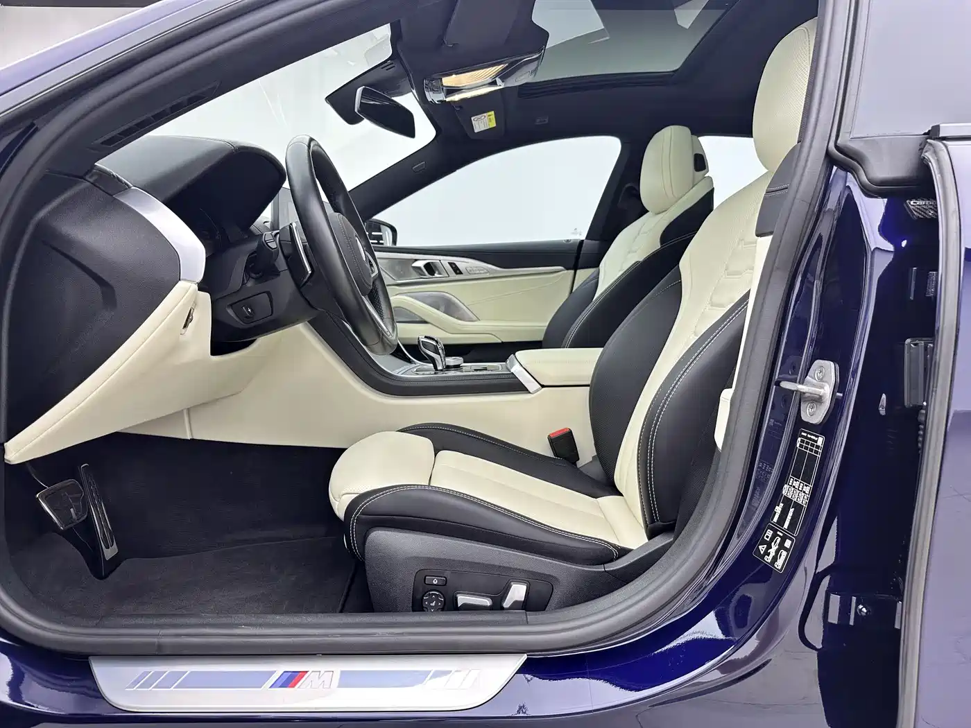 BMW 8 Series 2022 840i xDrive Gran Coupe M Sport Package фото 12