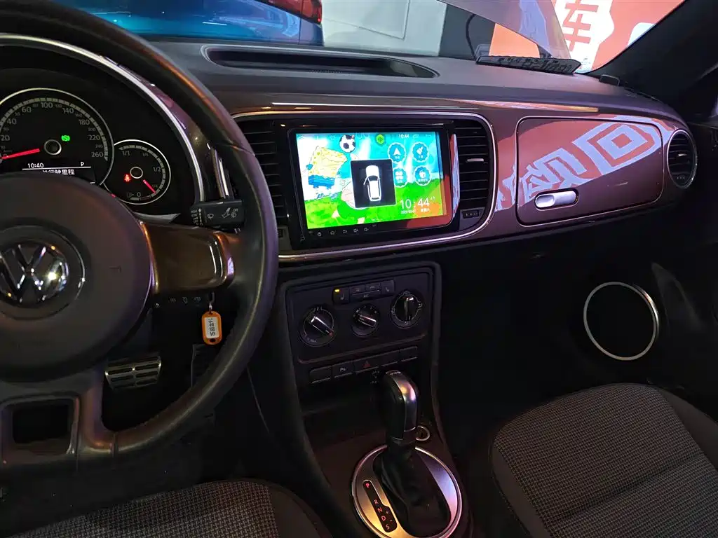 Volkswagen Beetle 2015 180TSI фото 9
