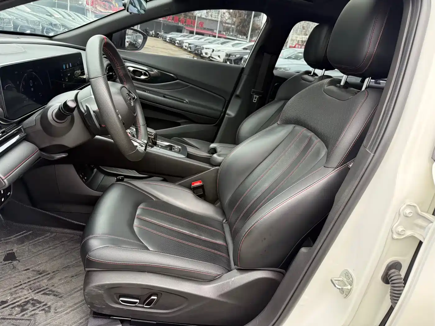GAC Trumpchi Trumpchi Emkoo 2023 270T DCT J15 Edition фото 9