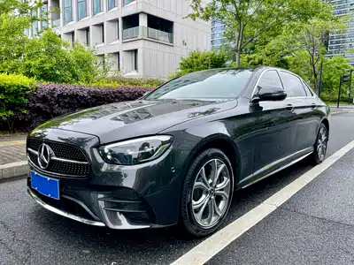Mercedes-Benz E