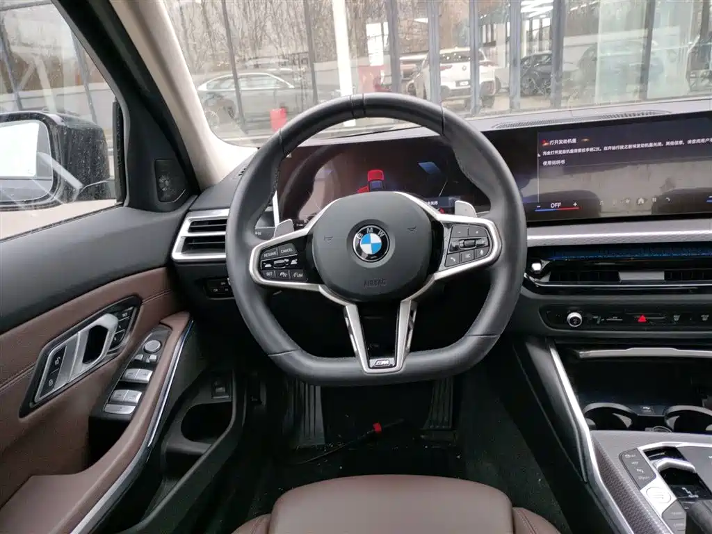 BMW 3 Series 2025 330Li M Sport Night Edition фото 11