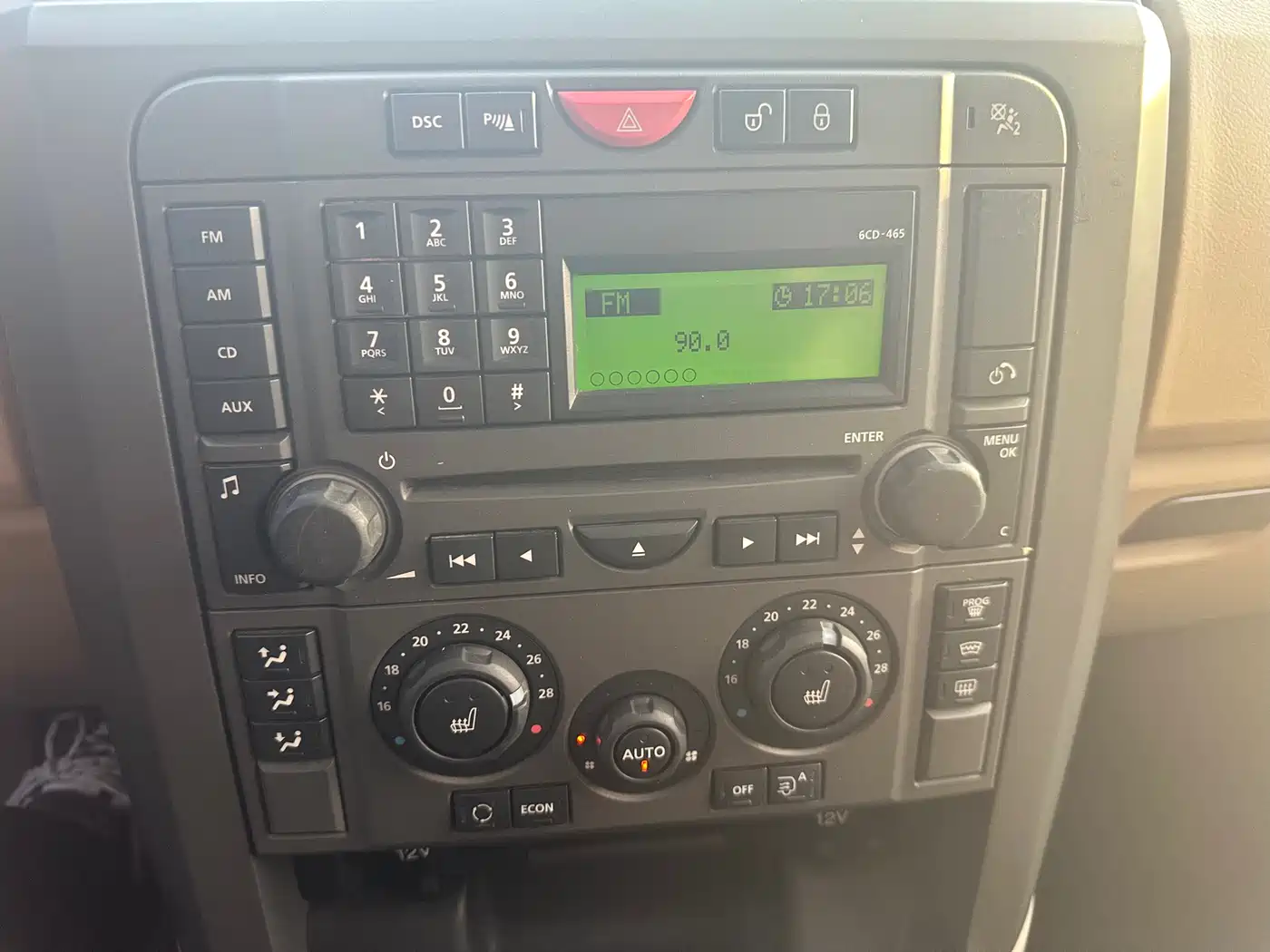Land Rover Discovery 2005 Model 4.0 SC V6 HSE фото 25