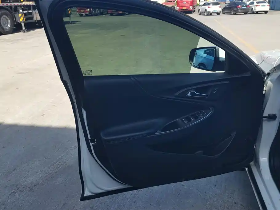 Chevrolet Malibu XL 2018 530T Auto RuiChi Edition фото 7