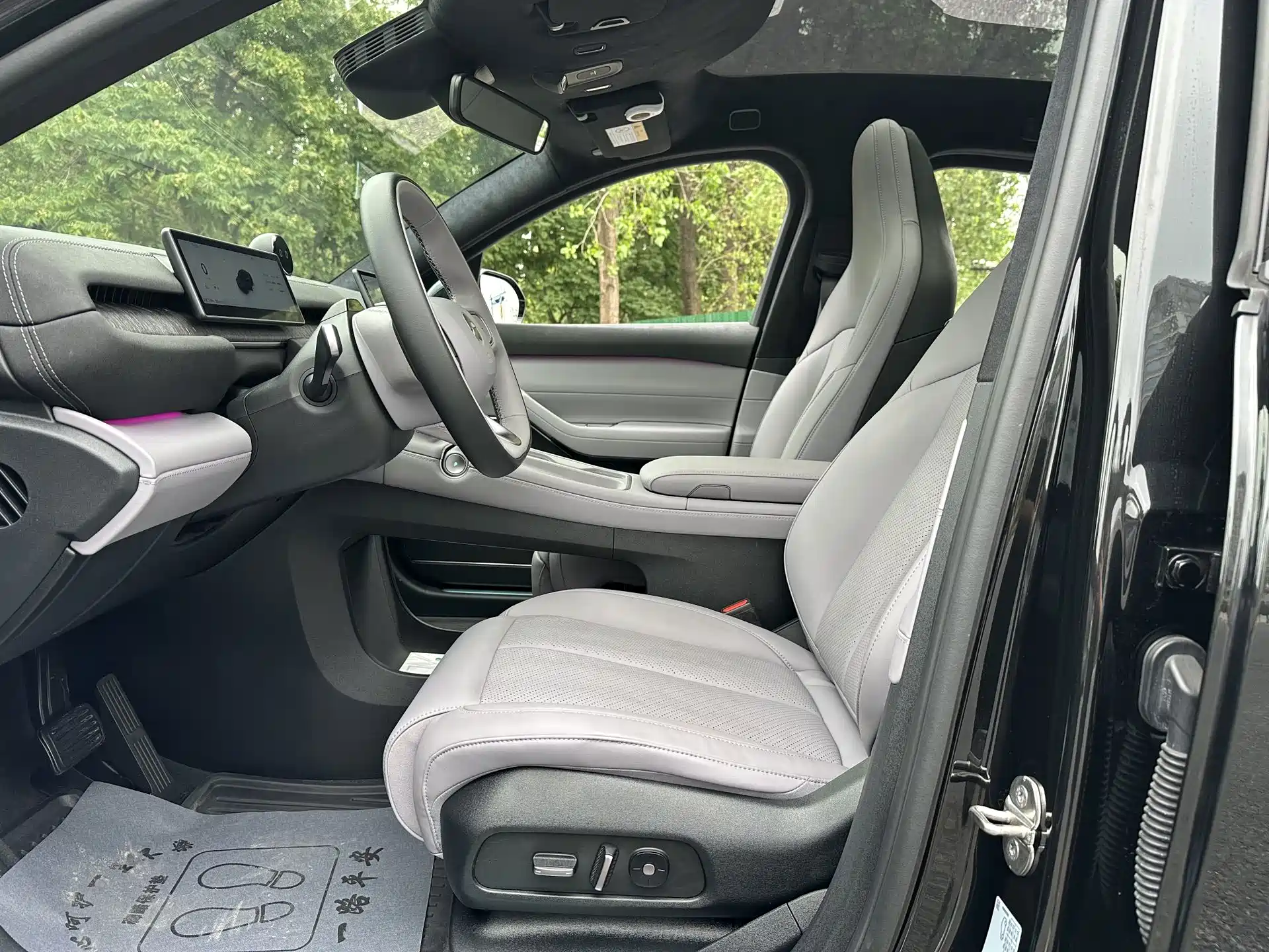 Фото 8 - NIO EC6