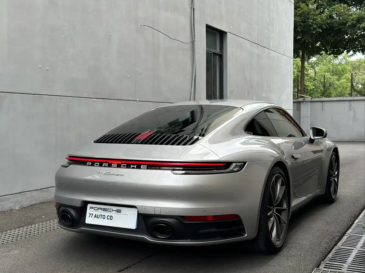Porsche 911 2023 Carrera 3.0T фото 3