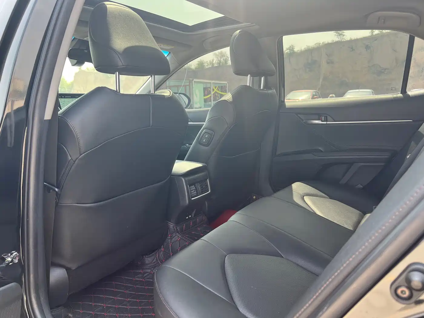 Toyota Camry 2021 2.0G Luxury Edition фото 5
