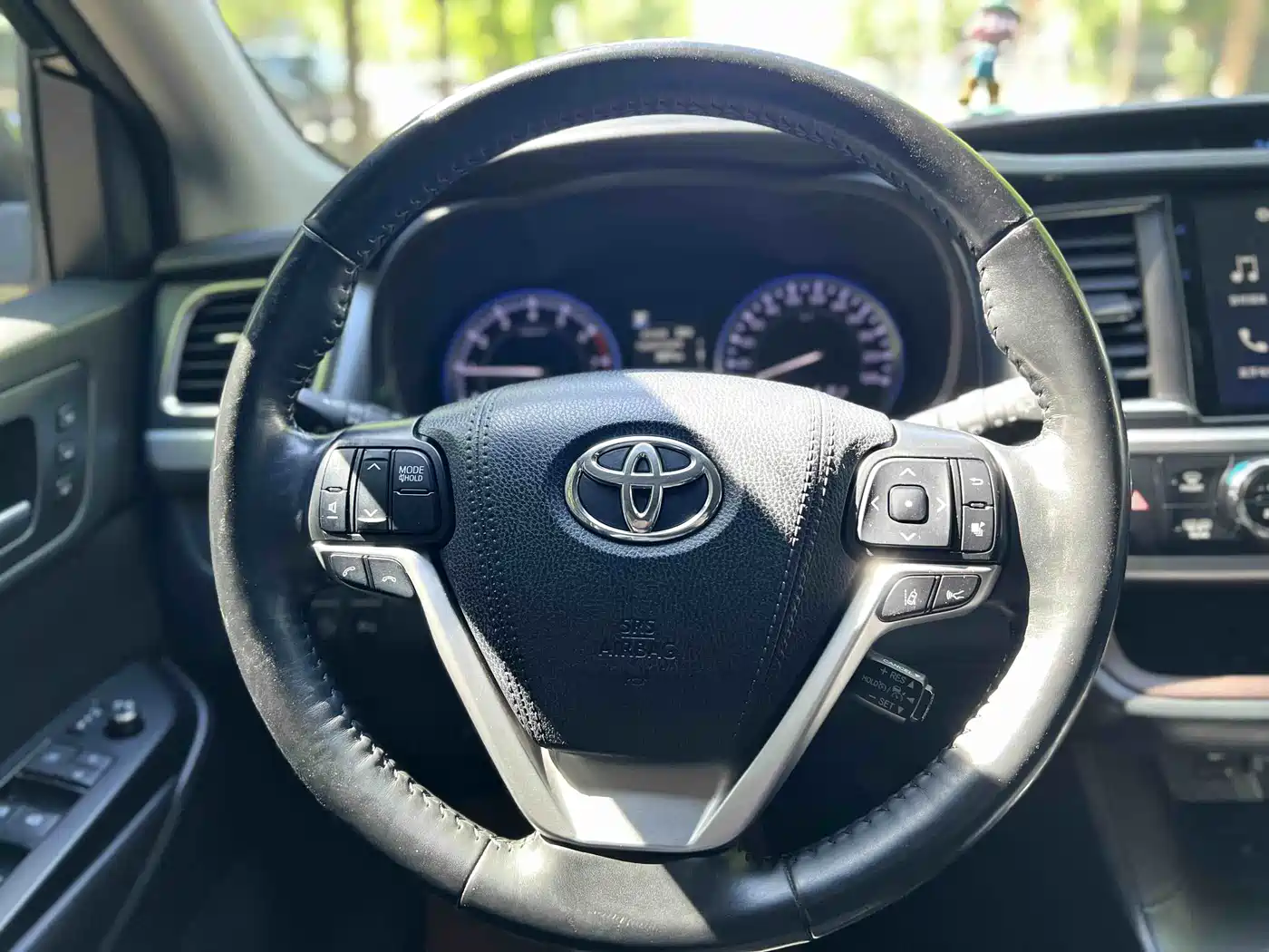 Toyota Highlander 2018 2.0T 4WD Ultimate 7-seater (China V) фото 25