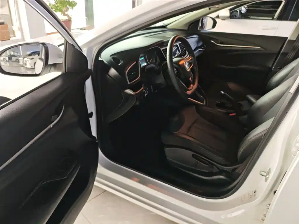 Buick Excelle 2021 Facelift 1.3T Auto Mild Hybrid Elite фото 16