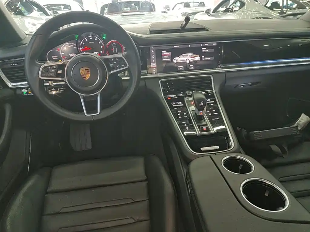 Porsche Panamera 2017 Panamera 3.0T фото 10