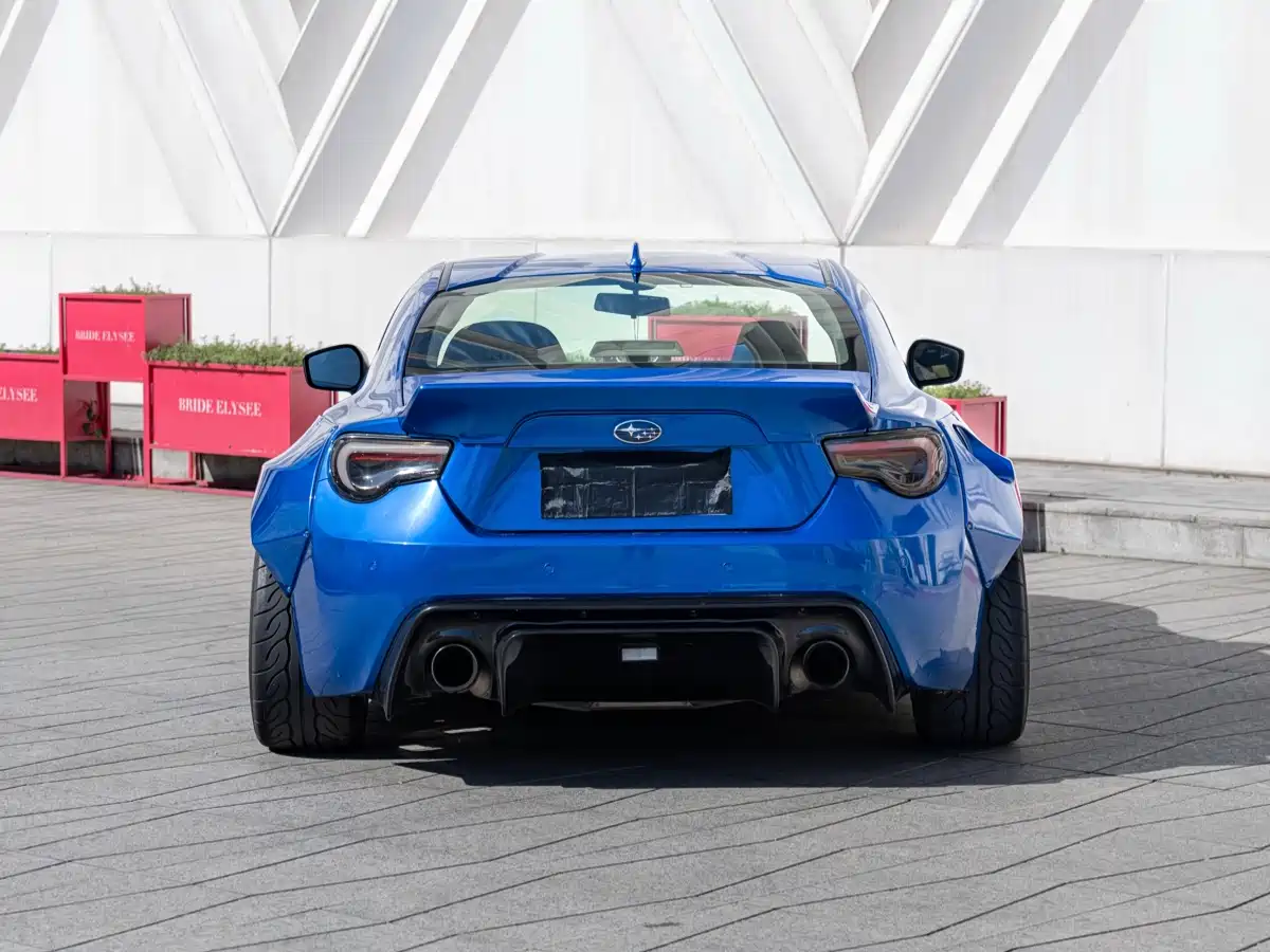 Subaru BRZ 2015 2.0i Manual фото 5