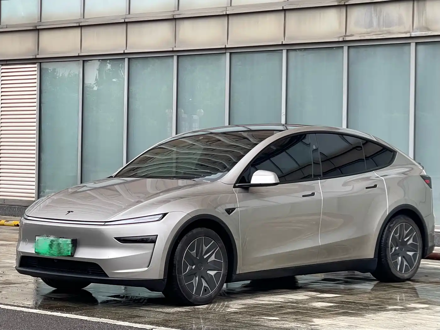 Tesla Model Y L 2026 2025 Facelift Long Range AWD