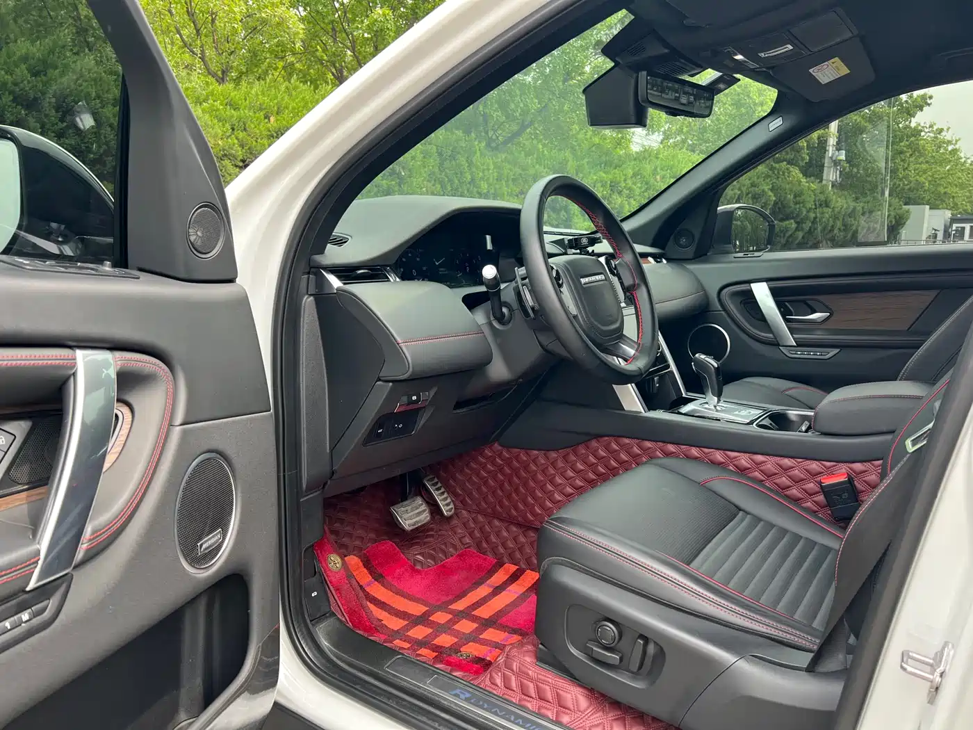 Land Rover Discovery Sport 2021 249PS R-Dynamic HSE Luxury Custom Edition фото 9