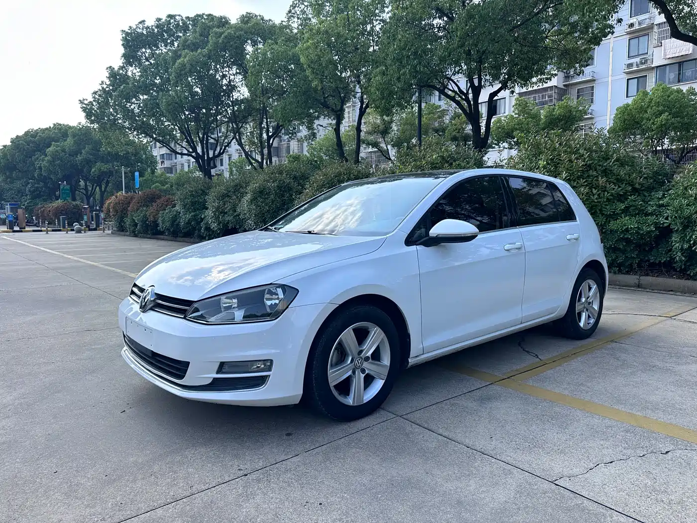 Volkswagen Golf 2016 230TSI Automatic Comfort фото 2