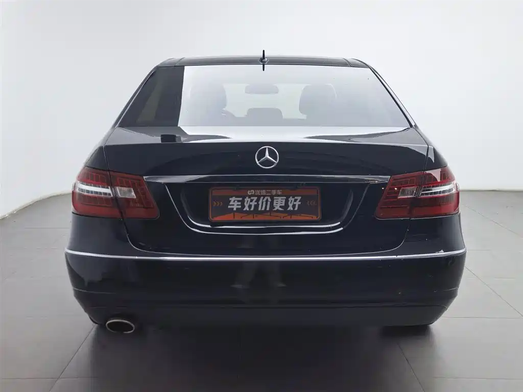 Mercedes-Benz E-Class 2012 E 260 L CGI Fashion Model фото 4