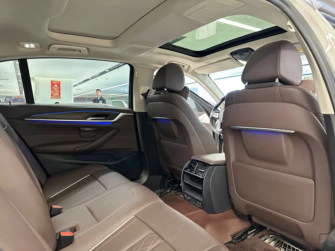 BMW 5 Series 2021 530Li Leading Luxury Package фото 15