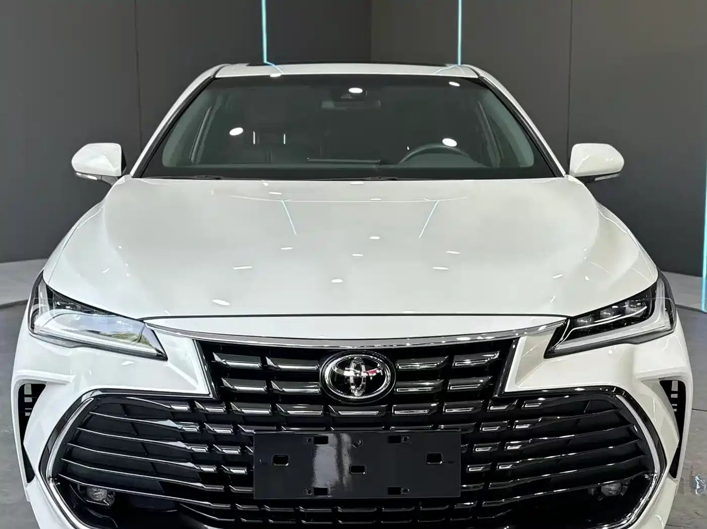 TOYOTA ASIAN DRAGON