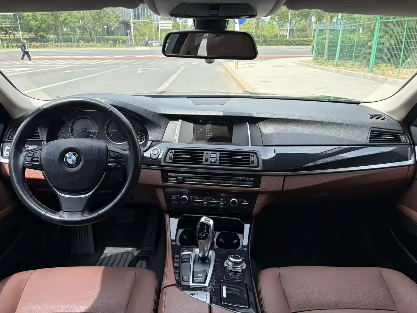BMW 5 Series 2017 520Li Classic Edition фото 6
