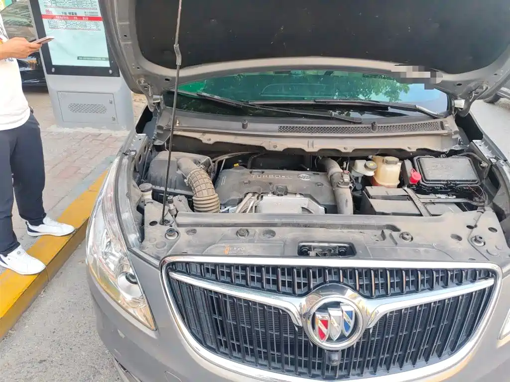 Buick GL8 2018 28T Premium Model China VI фото 22