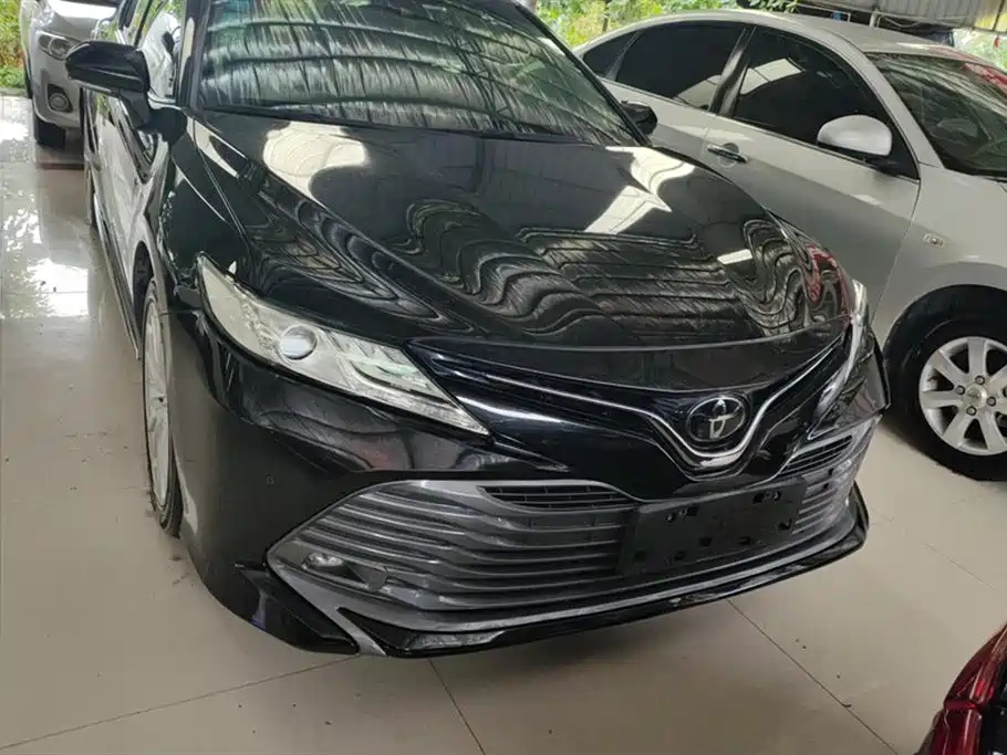 Toyota Camry 2018 2.5G Luxury Edition фото 2