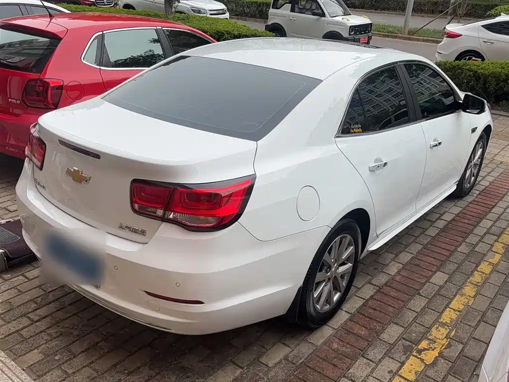 Chevrolet Malibu 2018 530T Automatic Luxury Edition фото 5