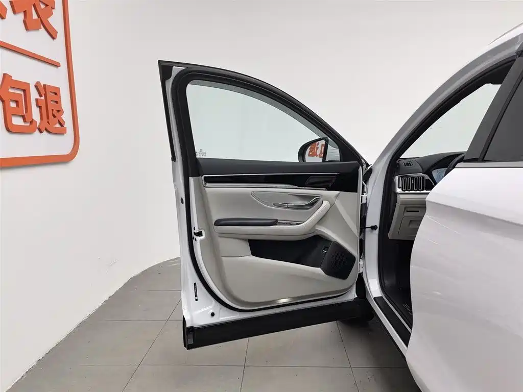 BYD Song PLUS PHEV 2024 Glory Edition DM-i 110km Flagship фото 8