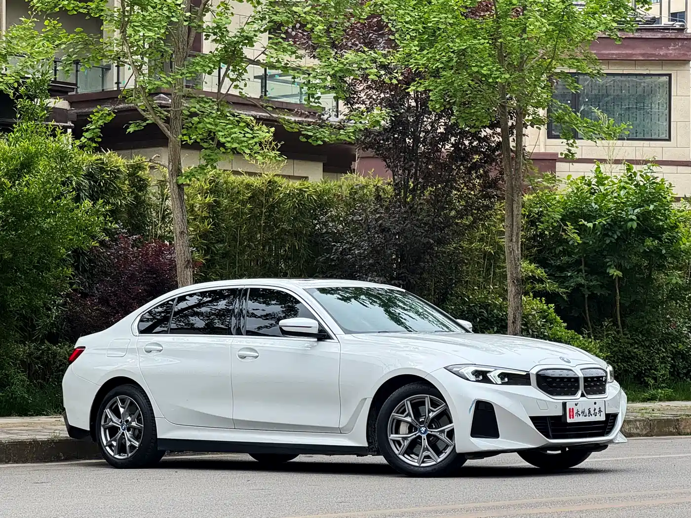 BMW i3 2024 eDrive 35 L фото 3