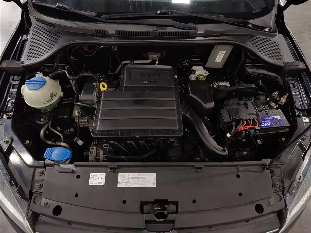 Volkswagen Jetta 2013 1.6L Automatic Comfort фото 6