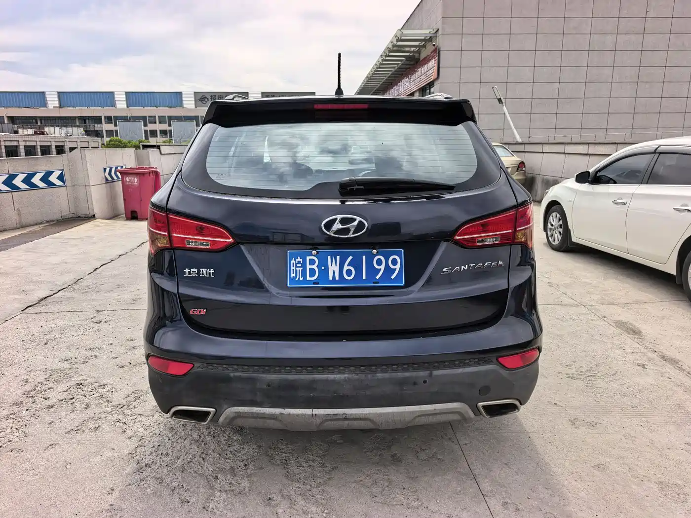 Hyundai Santa Fe 2013 Model 2.4L Automatic 2WD Smart фото 5