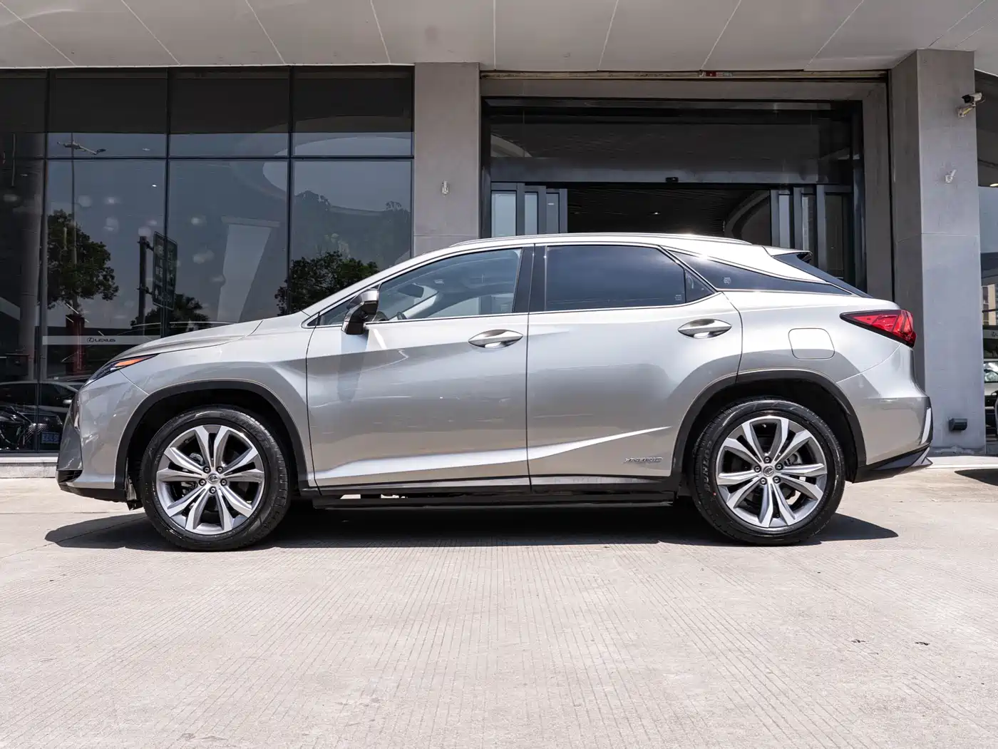 Lexus RX 2016 450h 4WD Luxury Edition фото 4