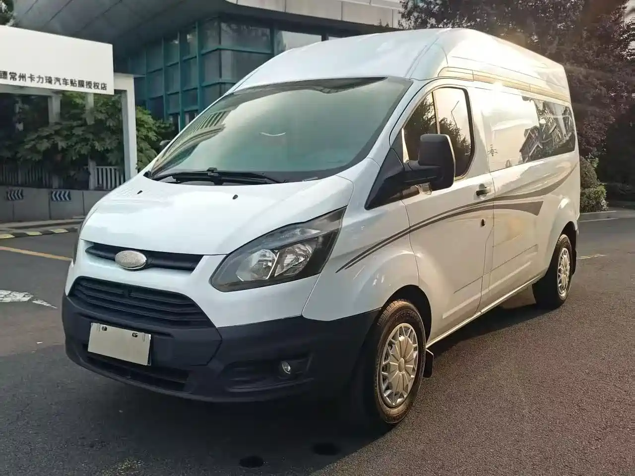 Ford Transit 2017 2017 2.0T Diesel Multi-Purpose Commercial Vehicle Medium Wheelbase Medium Roof China IV