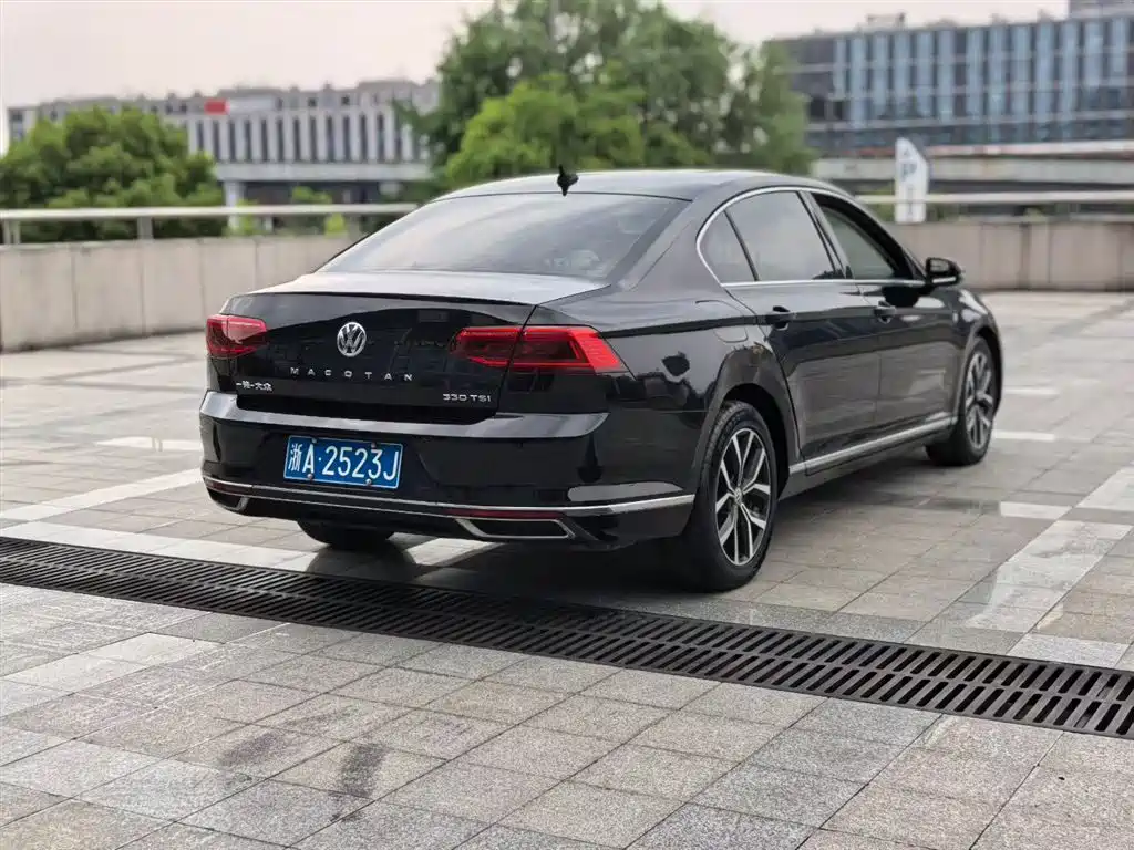 Volkswagen Magotan 2020 330TSI DSG Leading фото 4