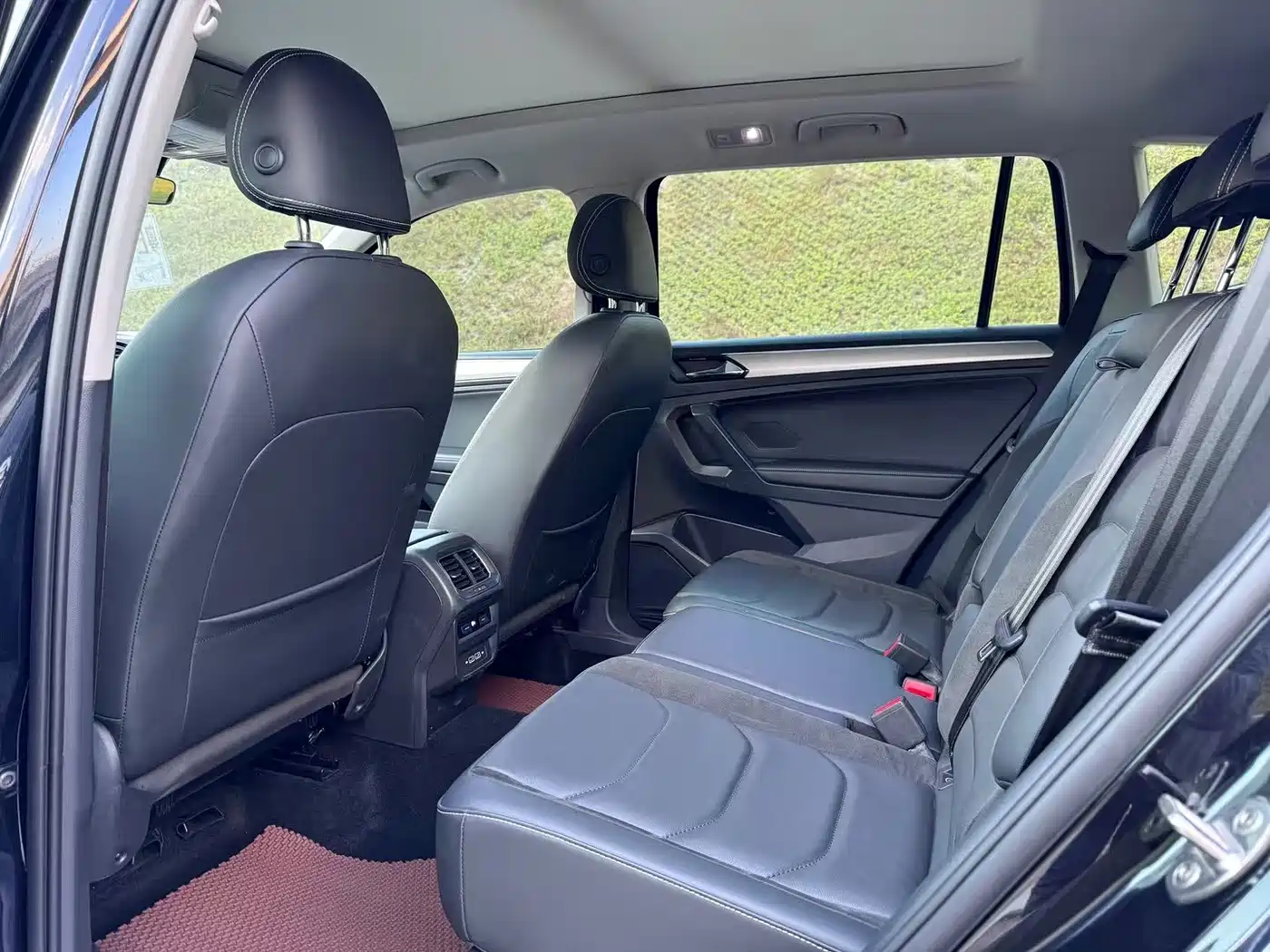 Volkswagen Tiguan L 2019 330TSI Automatic 2WD Smart Luxury Edition China VI фото 5