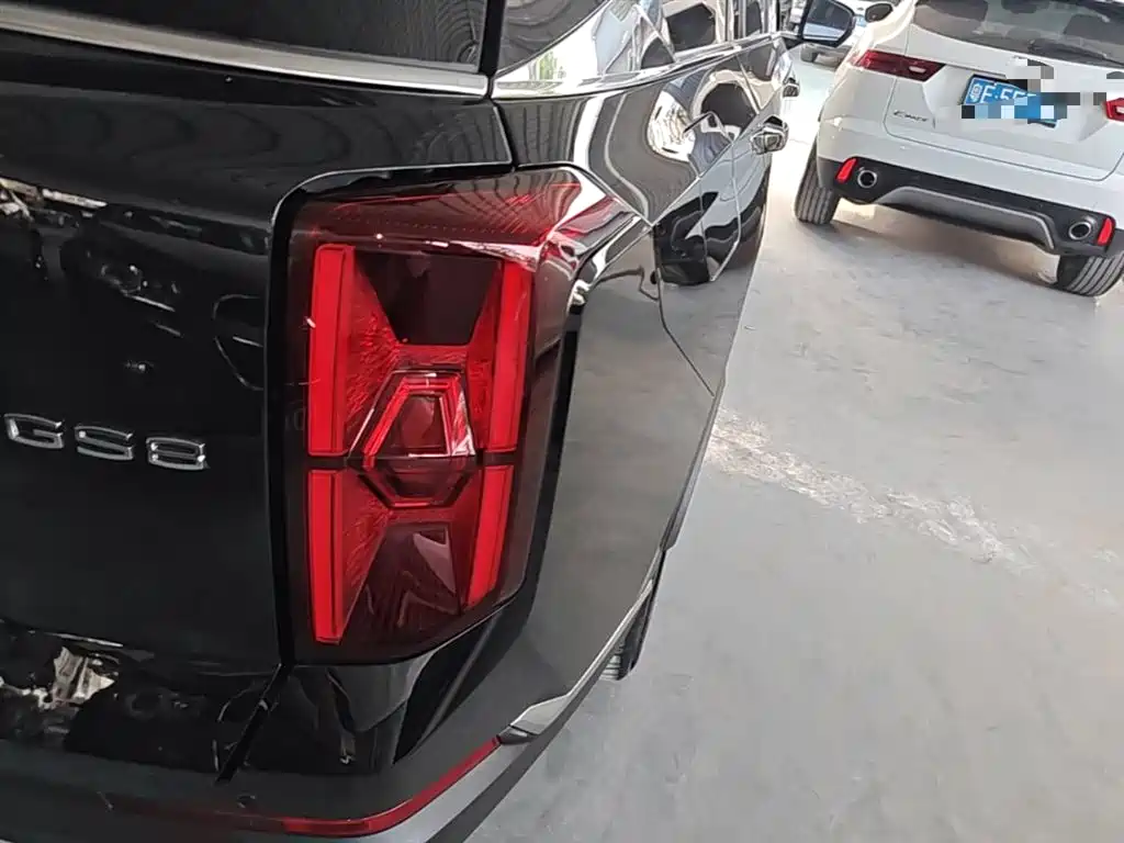 GAC Trumpchi Trumpchi GS8 2024 Navigator Series 2.0TGDI 2WD Luxury Smart Connect Edition фото 8