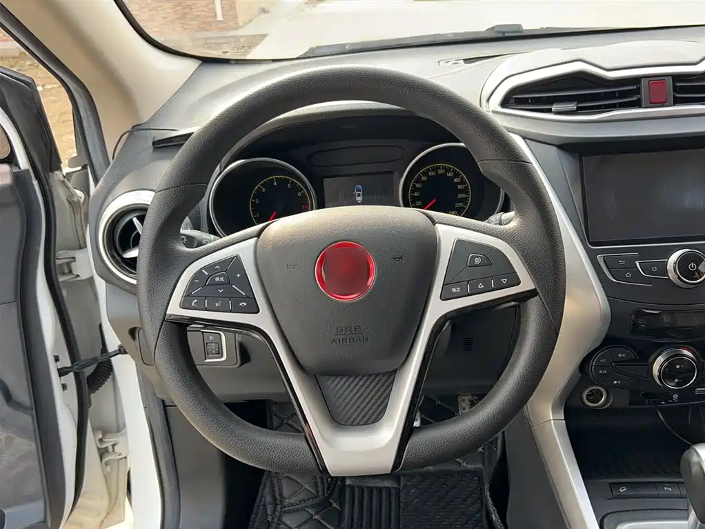 BYD Yuan 2017 1.5L Auto Cool Connect фото 3