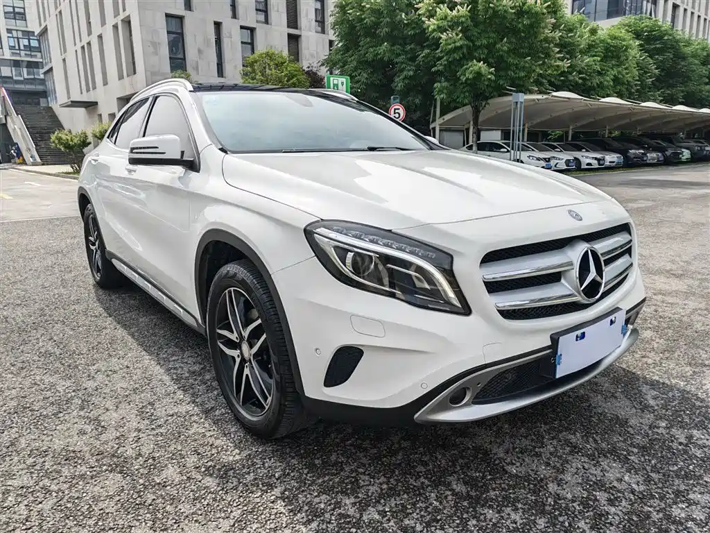 Mercedes-Benz GLA 2016 GLA 200 Fashion фото 9