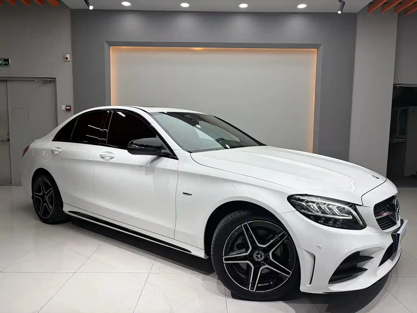 Mercedes-Benz C-Class 2021 C 260 Starry Exclusive Edition фото 3