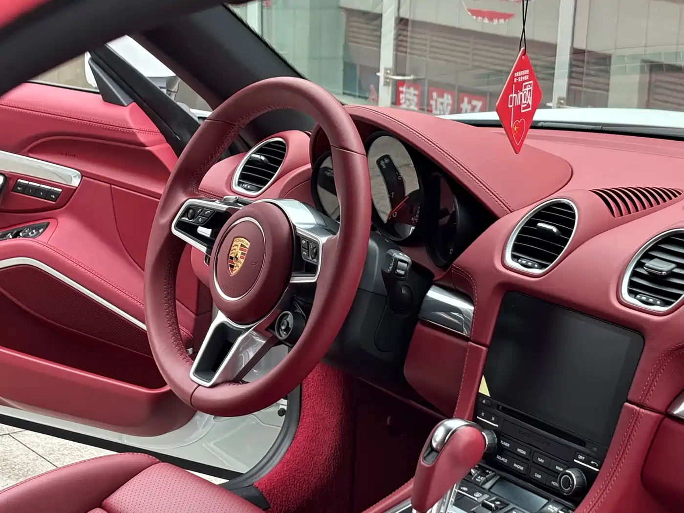 Porsche 718 2022 Boxster 2.0T фото 13