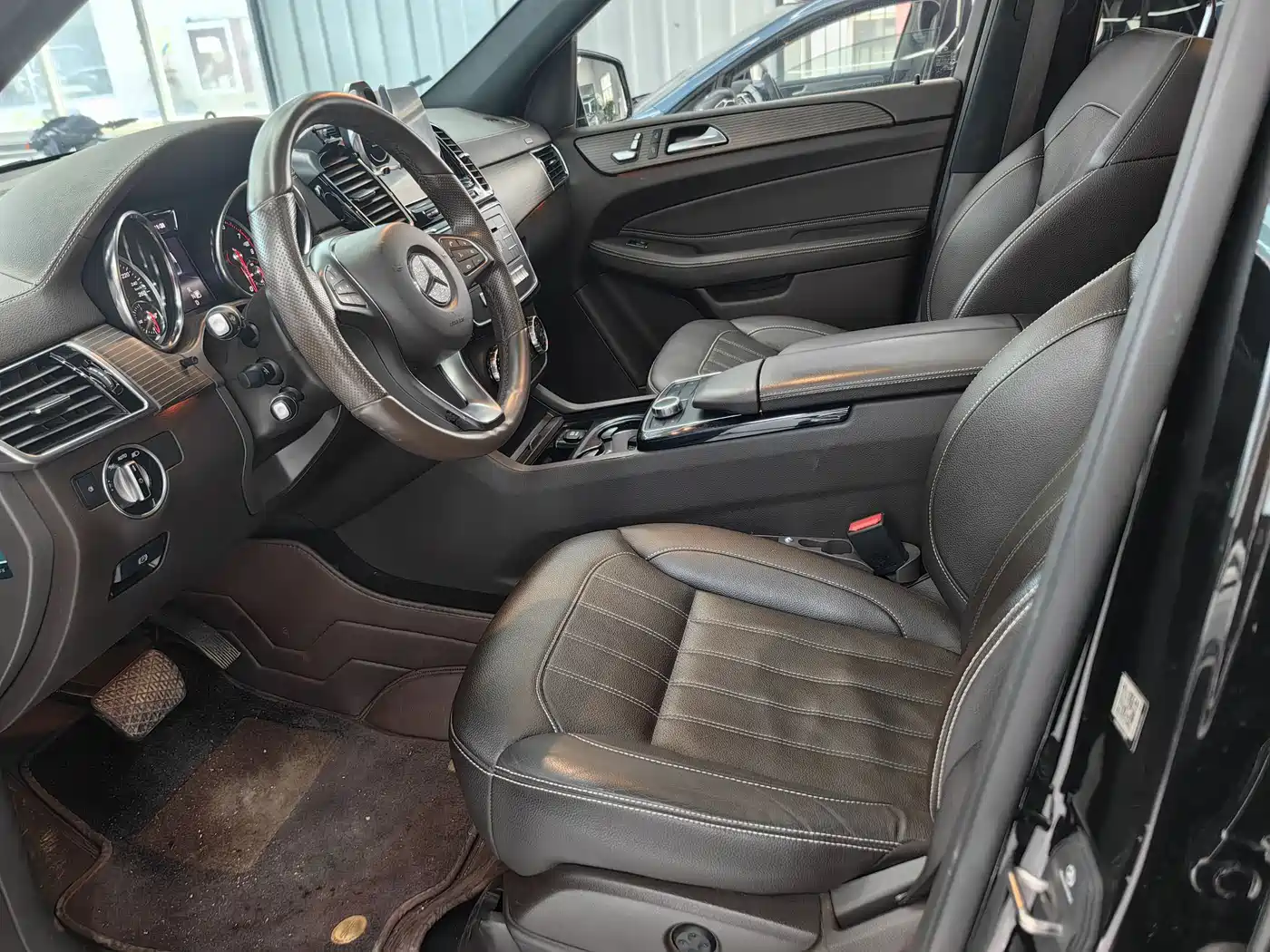 Mercedes-Benz GLE 2019 GLE 400 4MATIC Collector's Edition фото 10