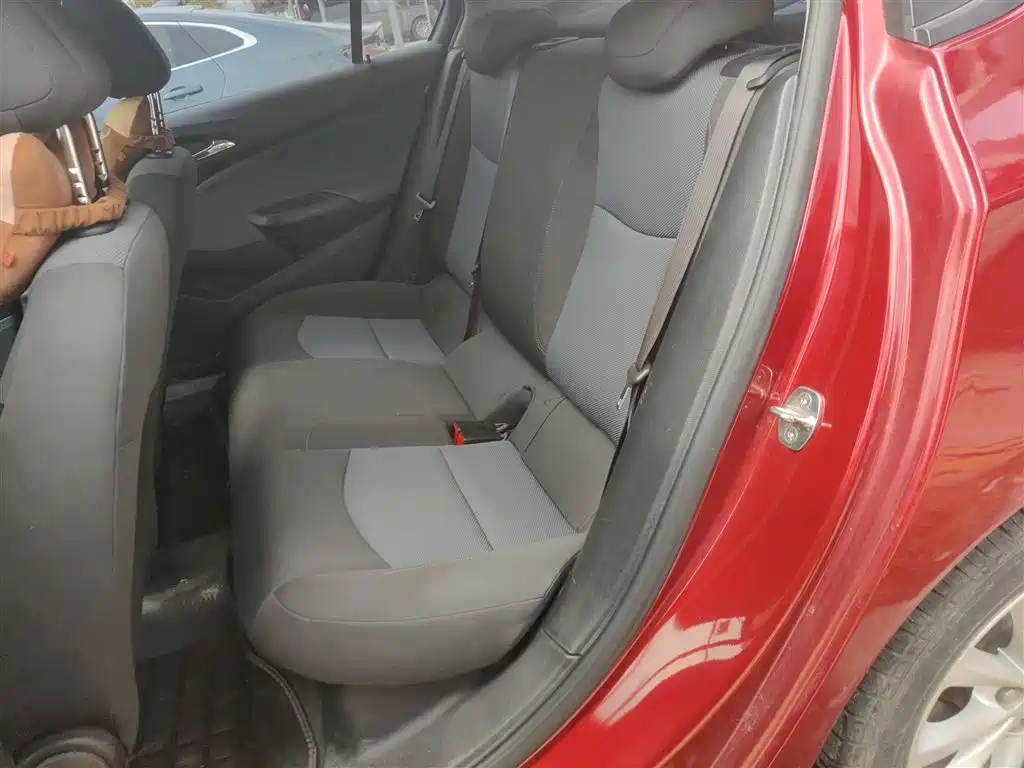 Chevrolet Cruze 2018 320 Automatic Pioneer Sunroof Edition фото 17