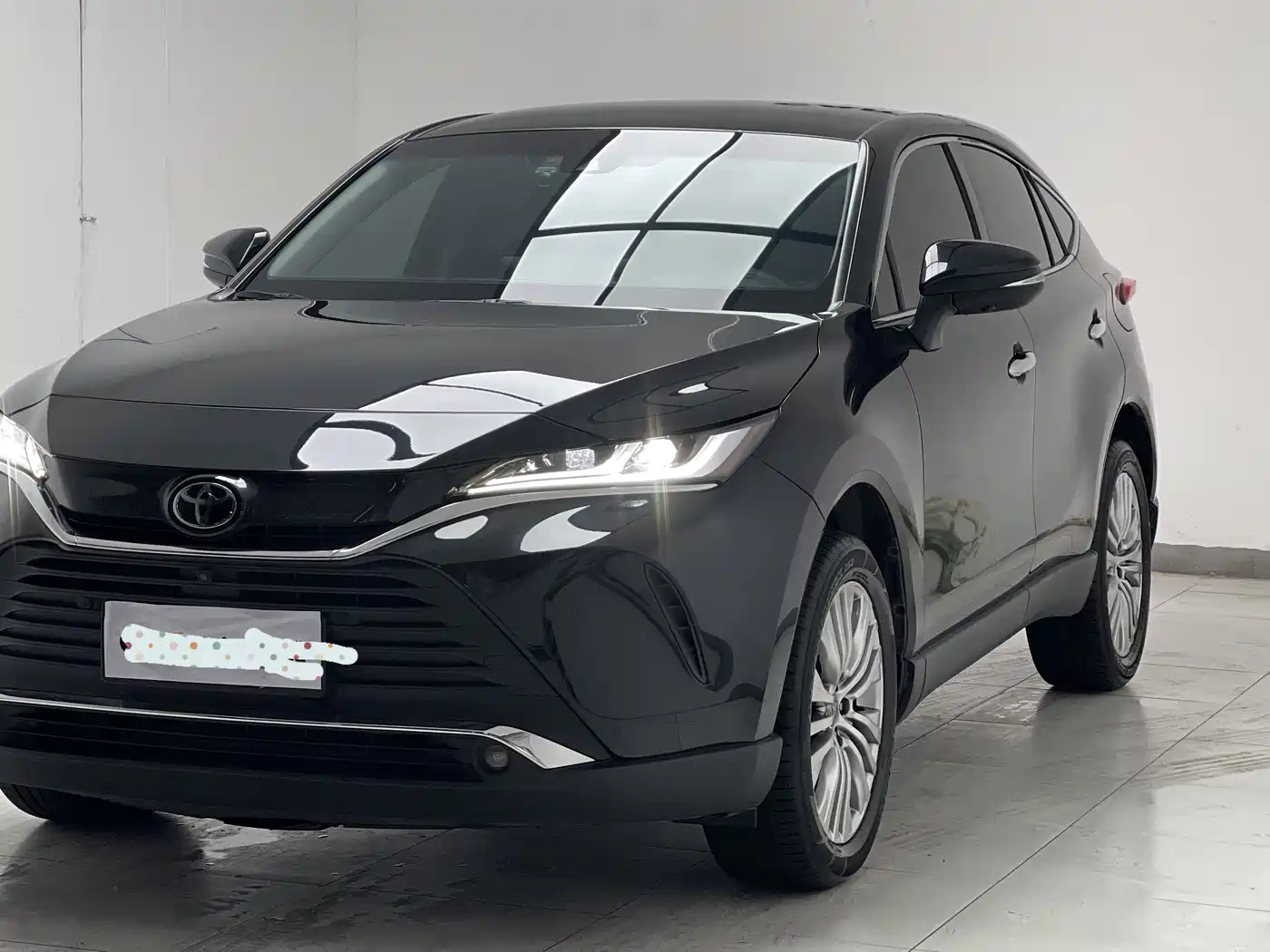 TOYOTA LING FANG HARRIER