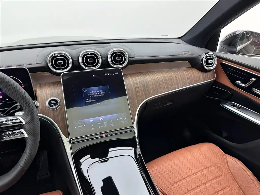 Mercedes-Benz GLC 2024 Facelift GLC 300 L 4MATIC Sport 5-seater фото 15