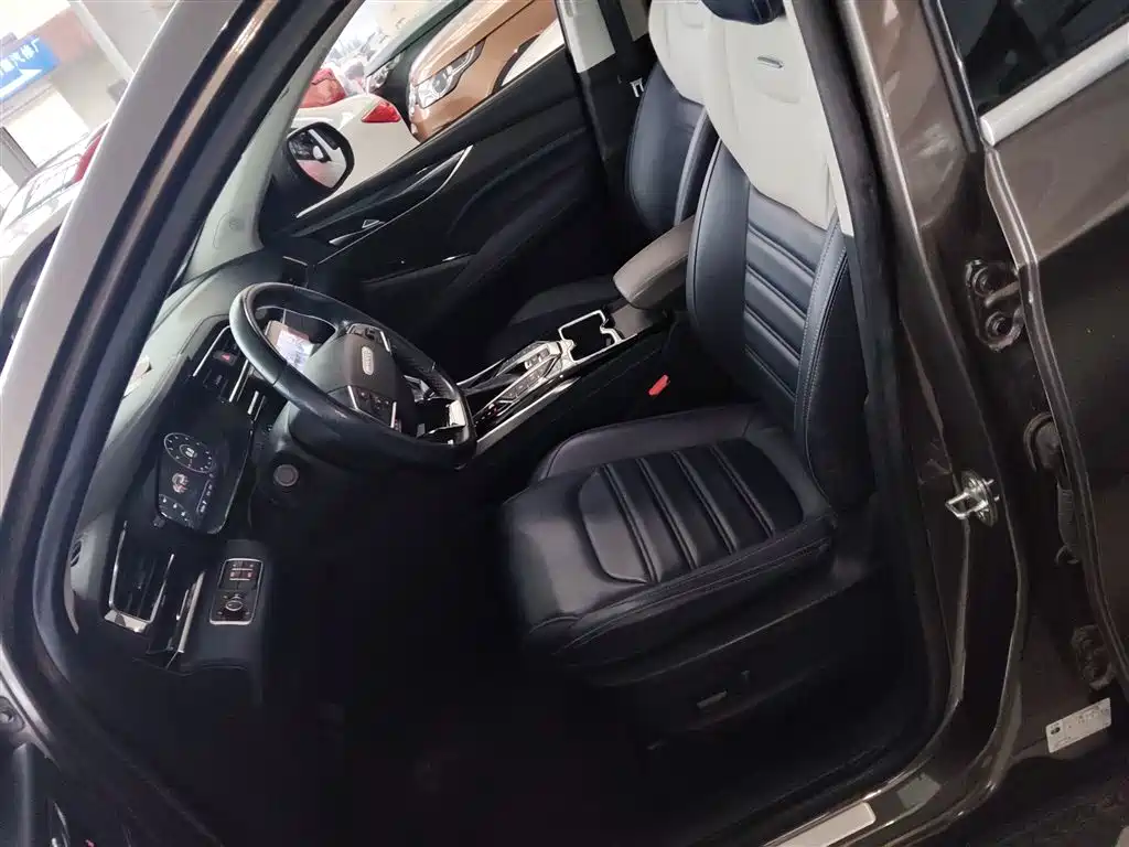 SAIC Maxus Maxus D60 2019 Model 1.5T Auto Premium Edition 7-Seater фото 11